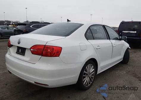 2014 Volkswagen Jetta 1.8T Sel из США, поврежденный, VIN 3VWL17AJXEM261213